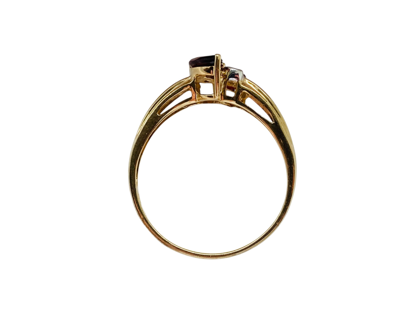9ct Gold Garnet & Diamond Ring