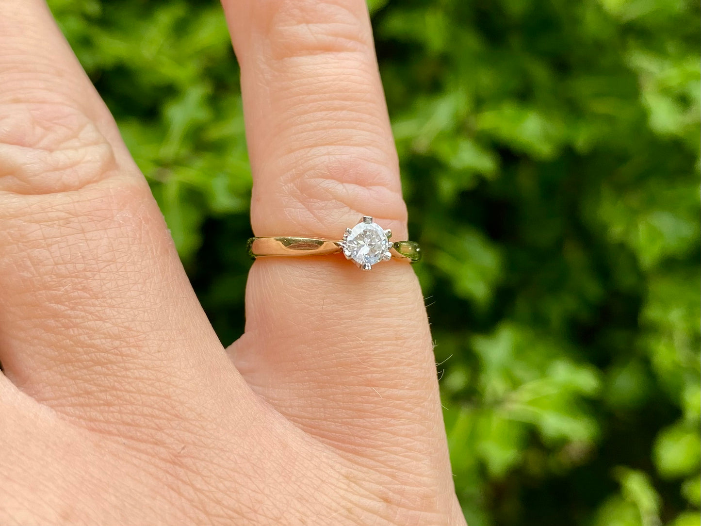 Vintage 9ct Gold Diamond Ring