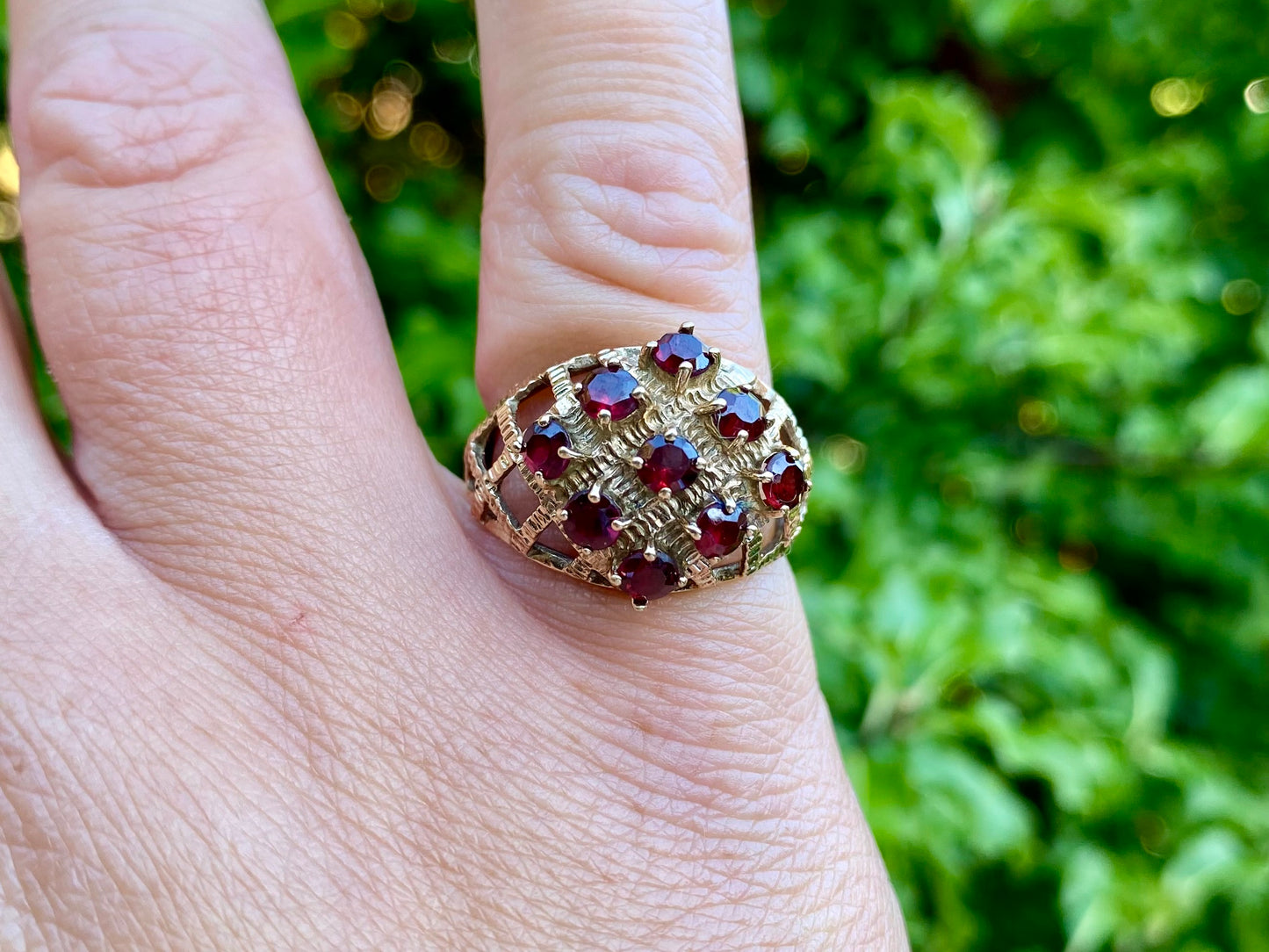 Vintage 9ct Gold Garnet Ring