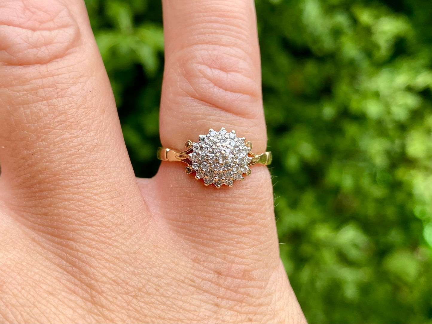 Vintage 9ct Gold Diamond Cluster Ring