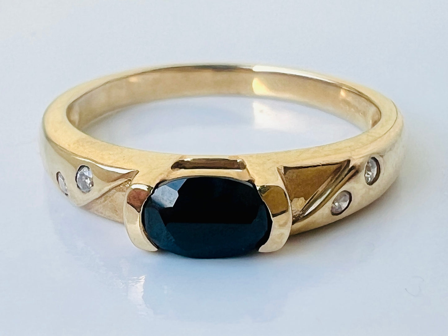Vintage 9ct Gold Sapphire & Diamond Ring