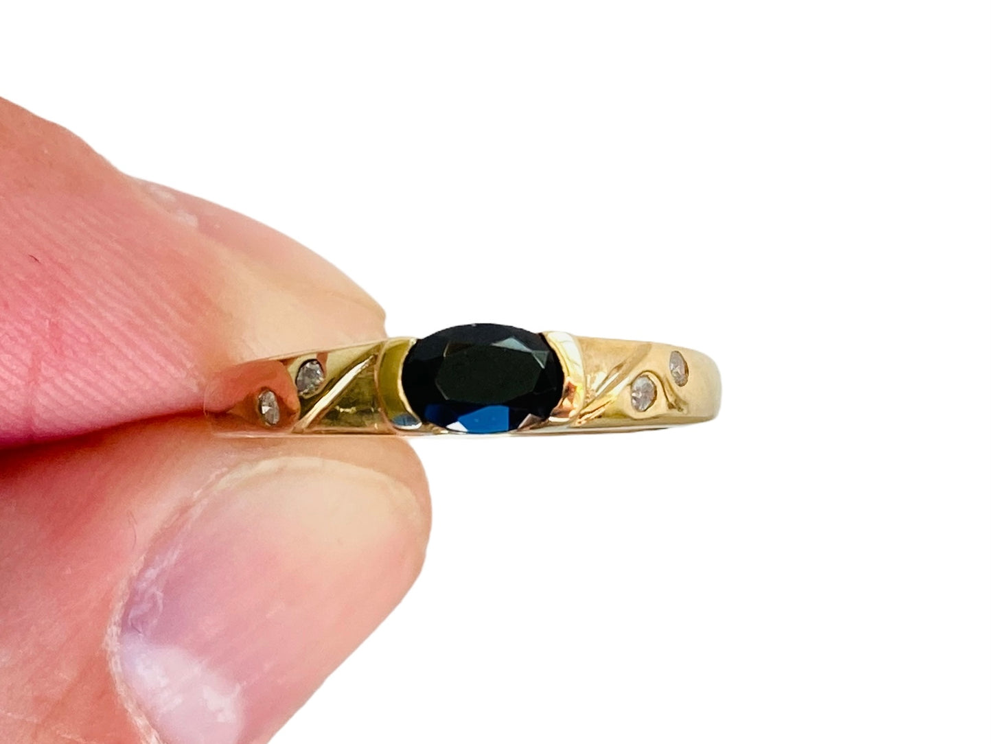 Vintage 9ct Gold Sapphire & Diamond Ring