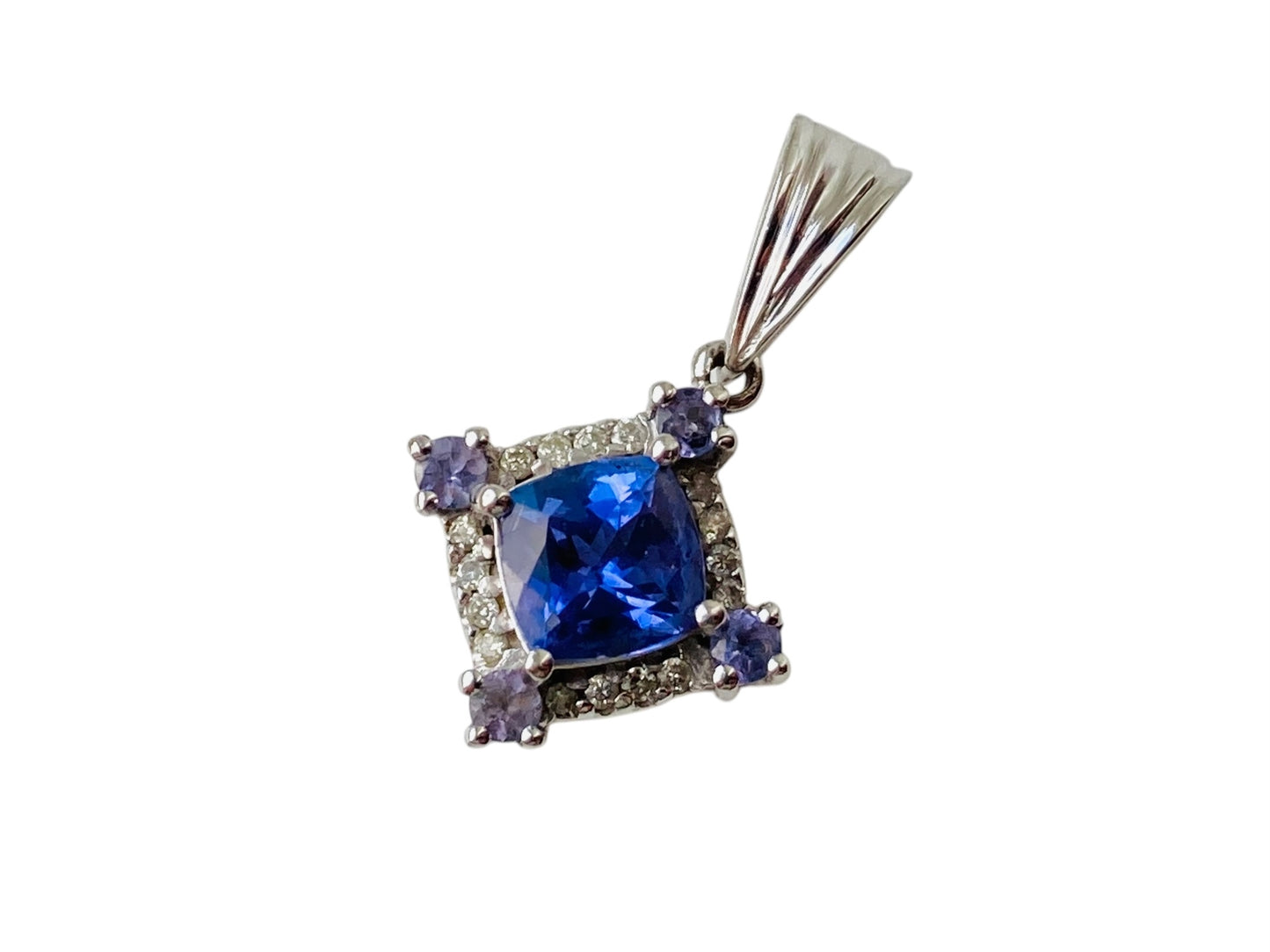 9ct Gold Tanzanite & Diamond Pendant