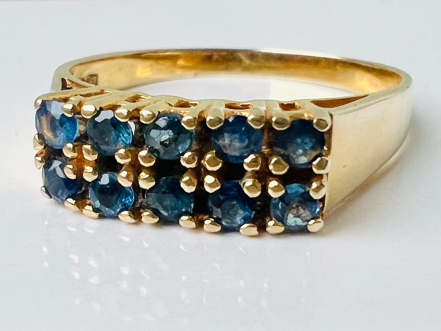 9ct Gold Sapphire Ring