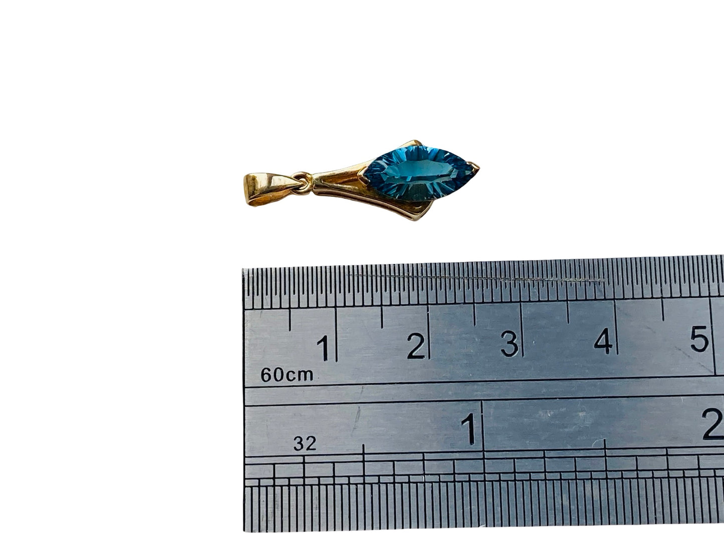9ct Gold Topaz Pendant