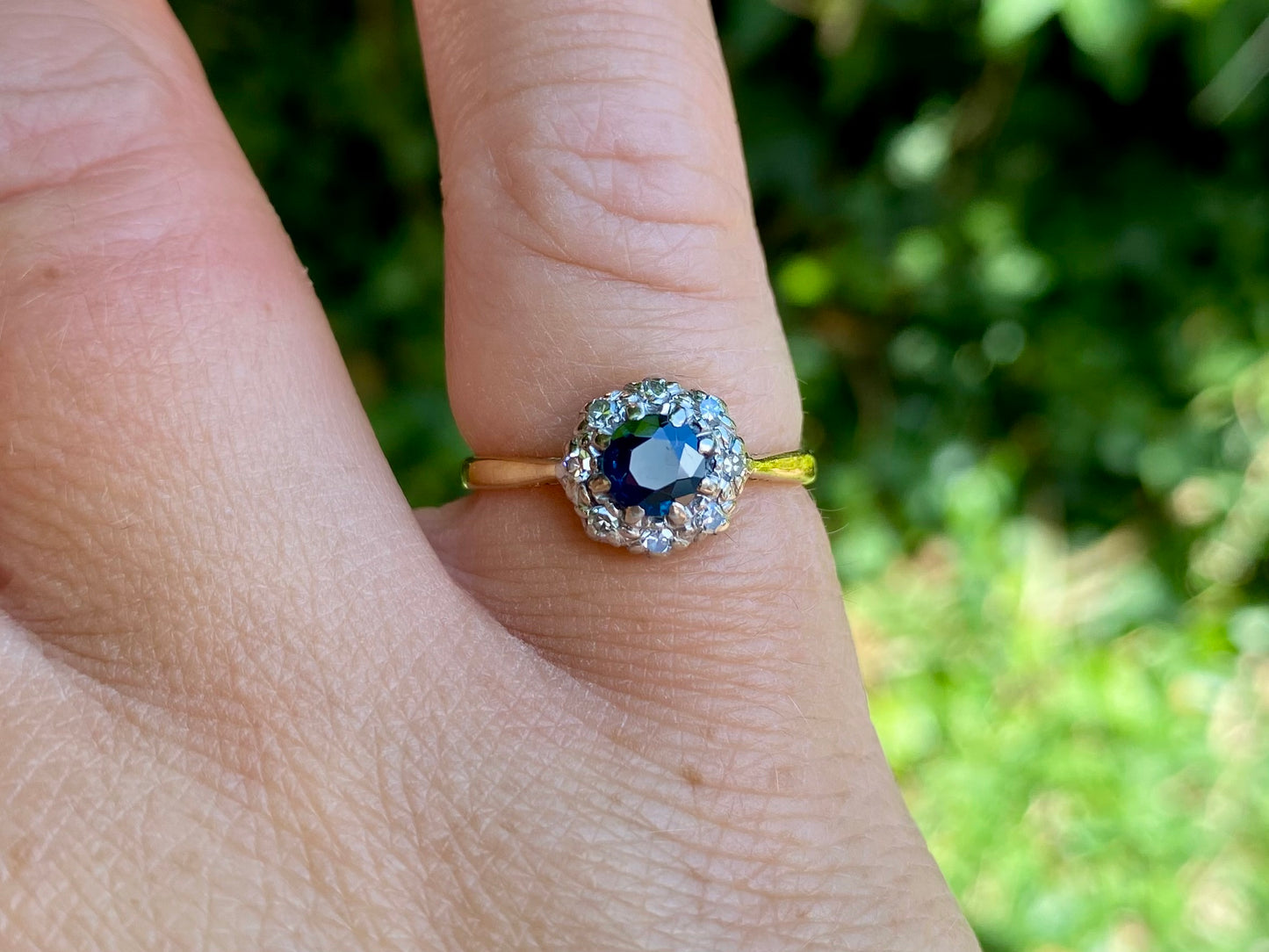 Vintage 18ct Gold Sapphire & Diamond Ring