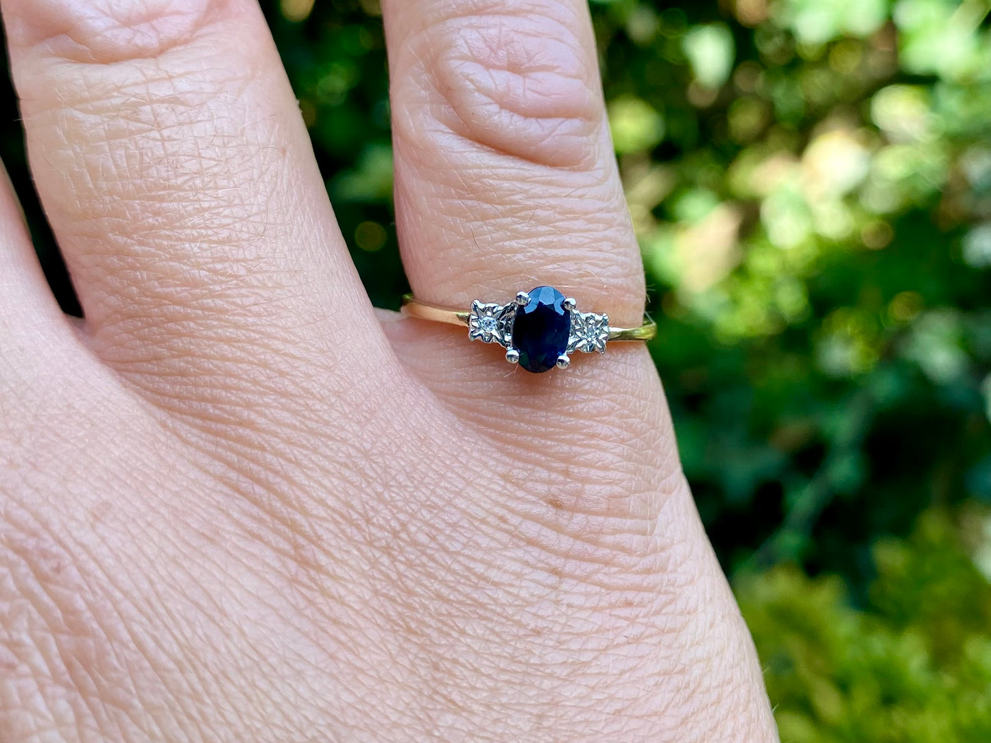 9ct Gold Sapphire & Diamond Ring