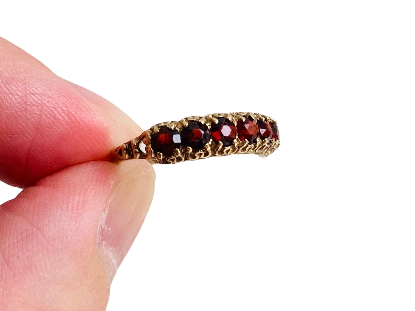 Vintage 9ct Gold Garnet Ring