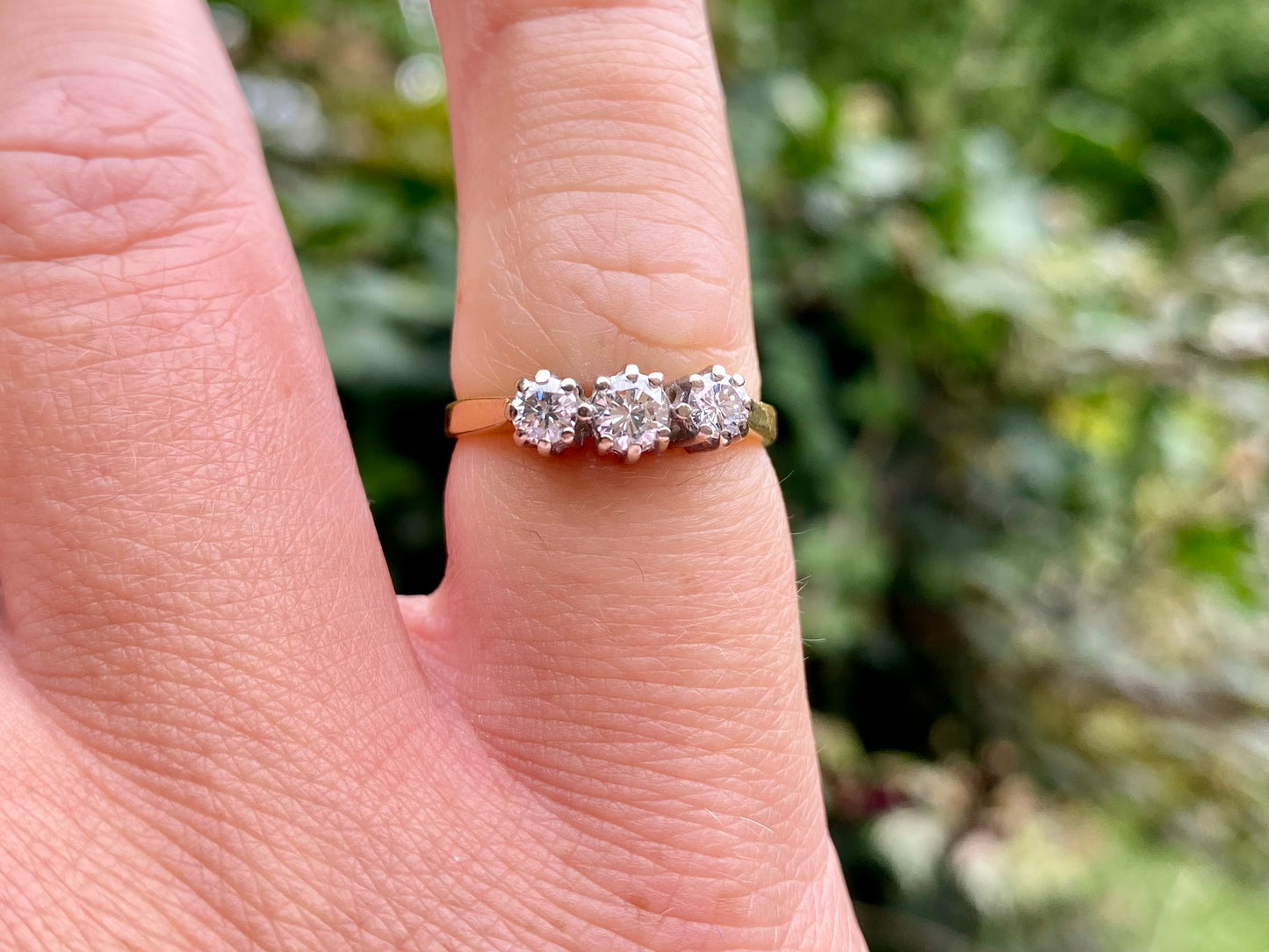 Vintage 18ct Gold Three-Stone Diamond Ring
