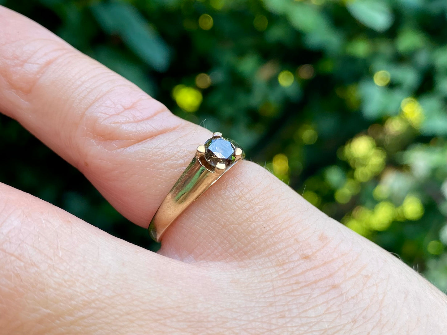 9ct Gold Chocolate Diamond Ring