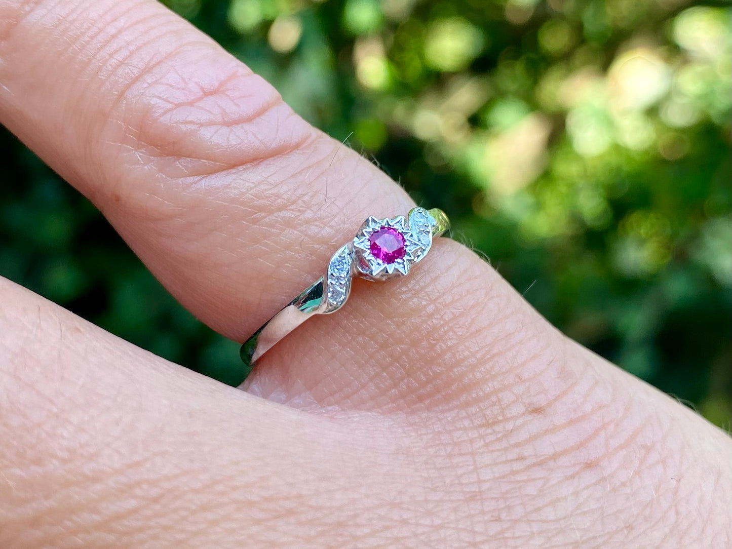 9ct Gold Ruby & Diamond Ring