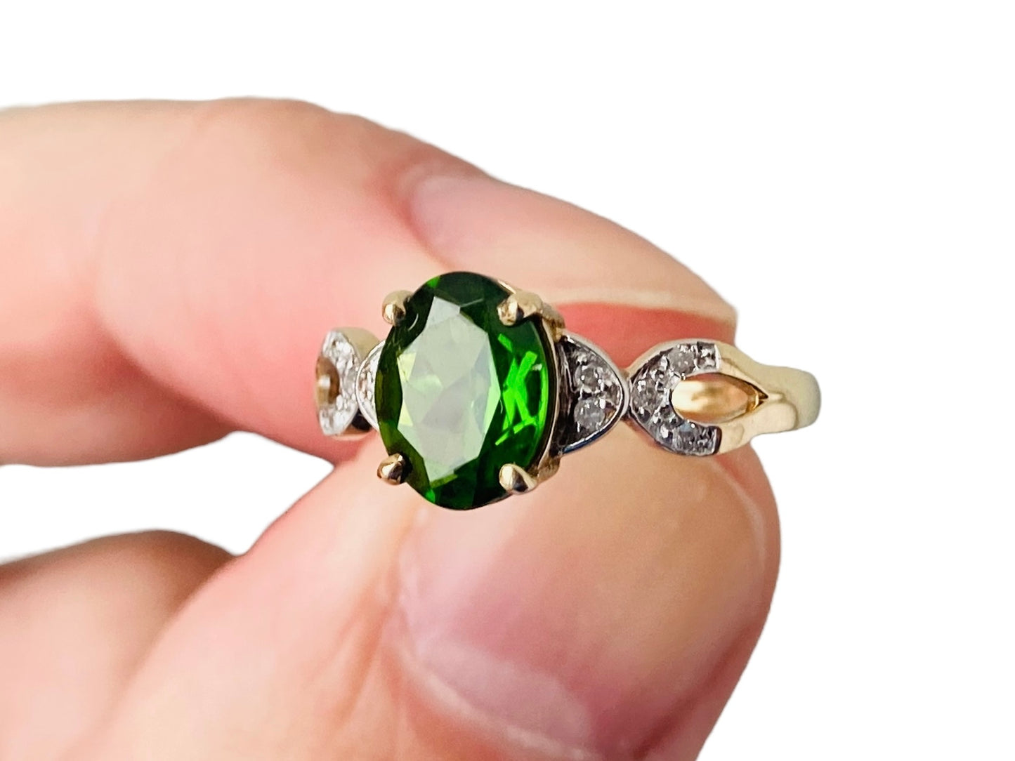 9ct Gold Diopside & Diamond Ring