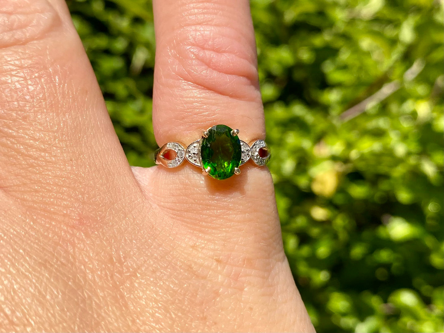 9ct Gold Diopside & Diamond Ring