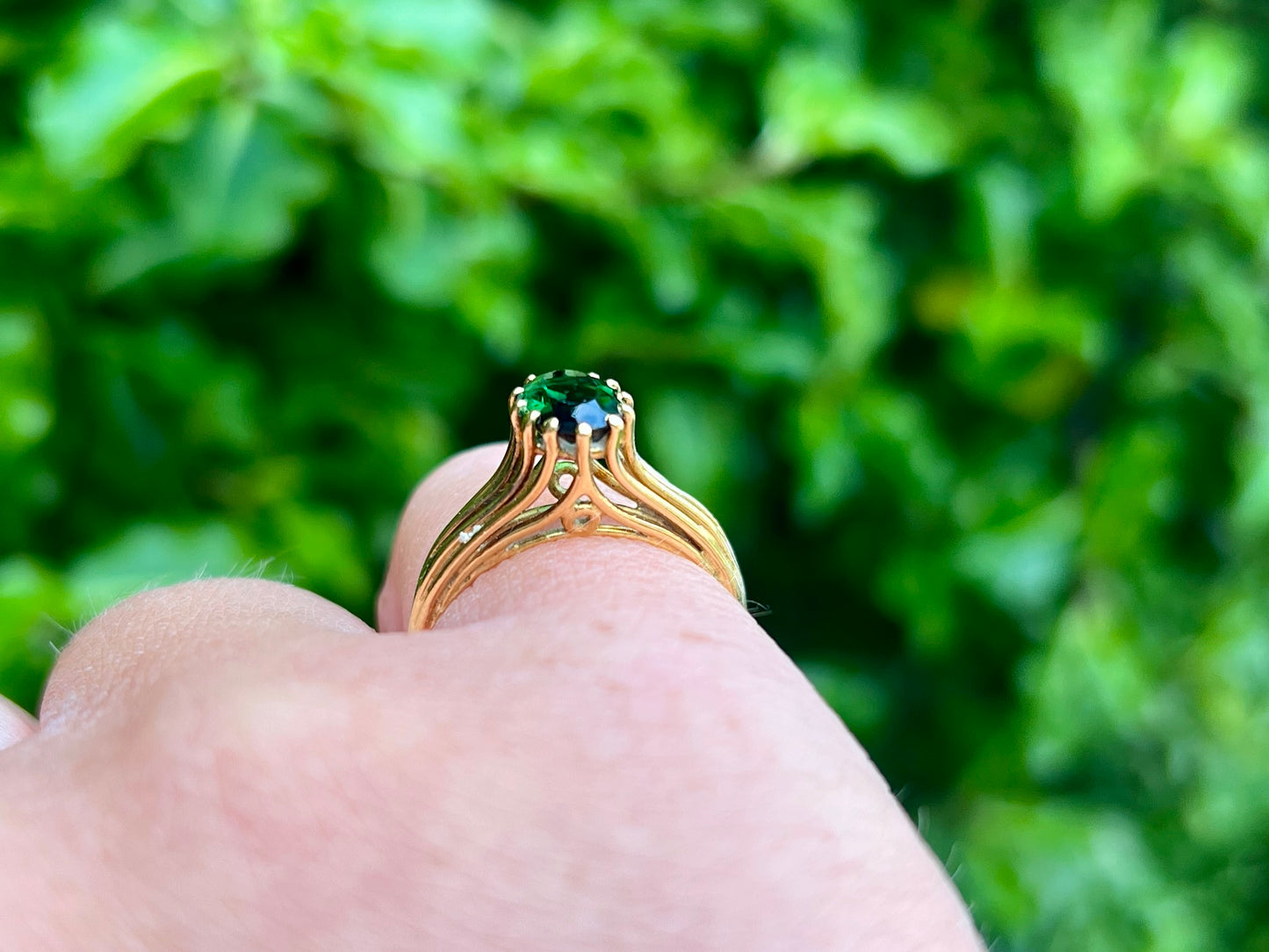 Vintage 18ct Gold Green Tourmaline Ring