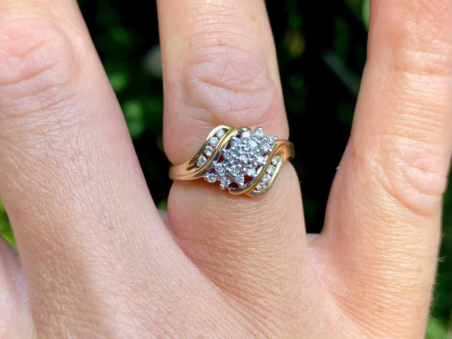 9ct Gold Diamond Ring