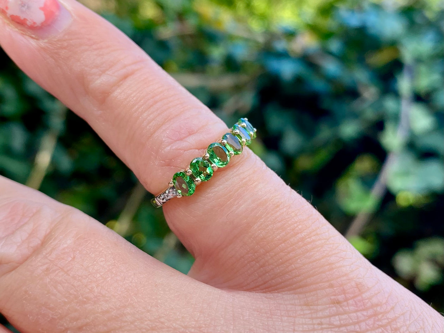 9ct Gold Tsavorite Garnet & Diamond Ring