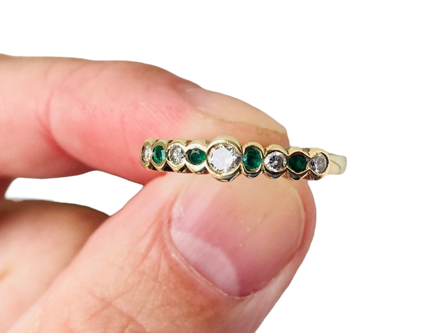 Vintage 9ct Gold Emerald & Diamond Ring