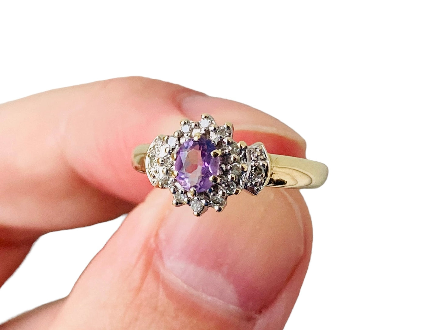 Vintage 9ct Gold Lavender Amethyst & Diamond Ring