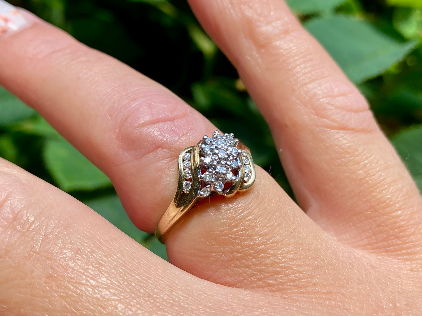 9ct Gold Diamond Ring