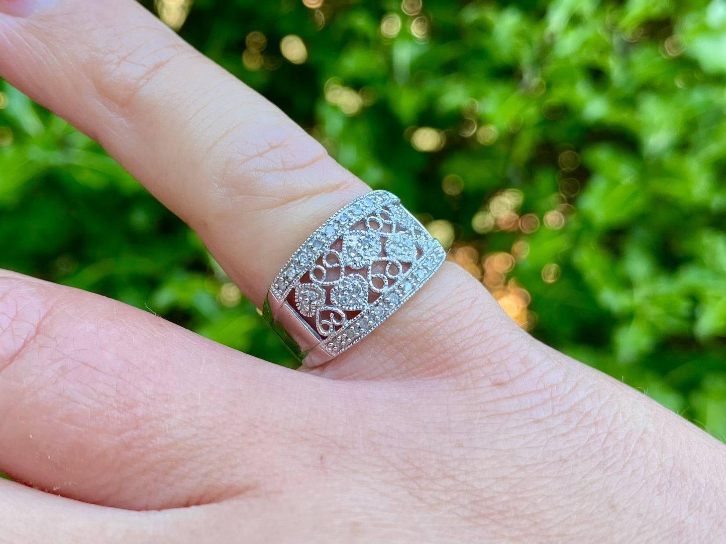 9ct Gold Diamond Ring