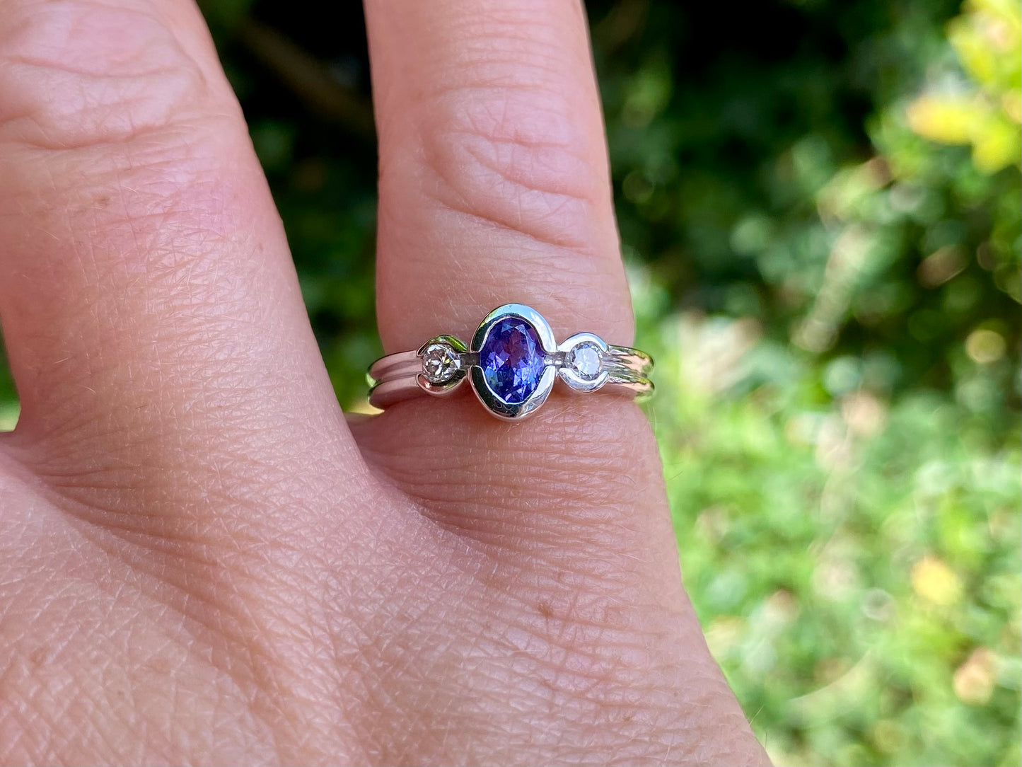 14ct Gold Tanzanite & Diamond Ring