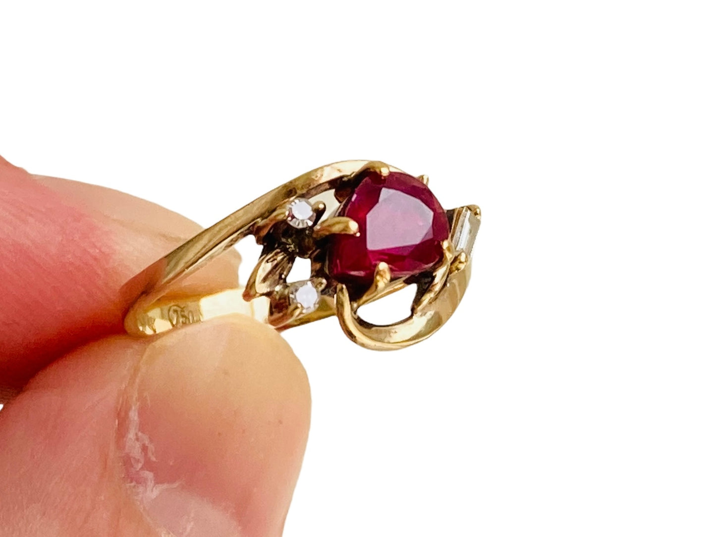 18ct Gold Ruby & Diamond Ring