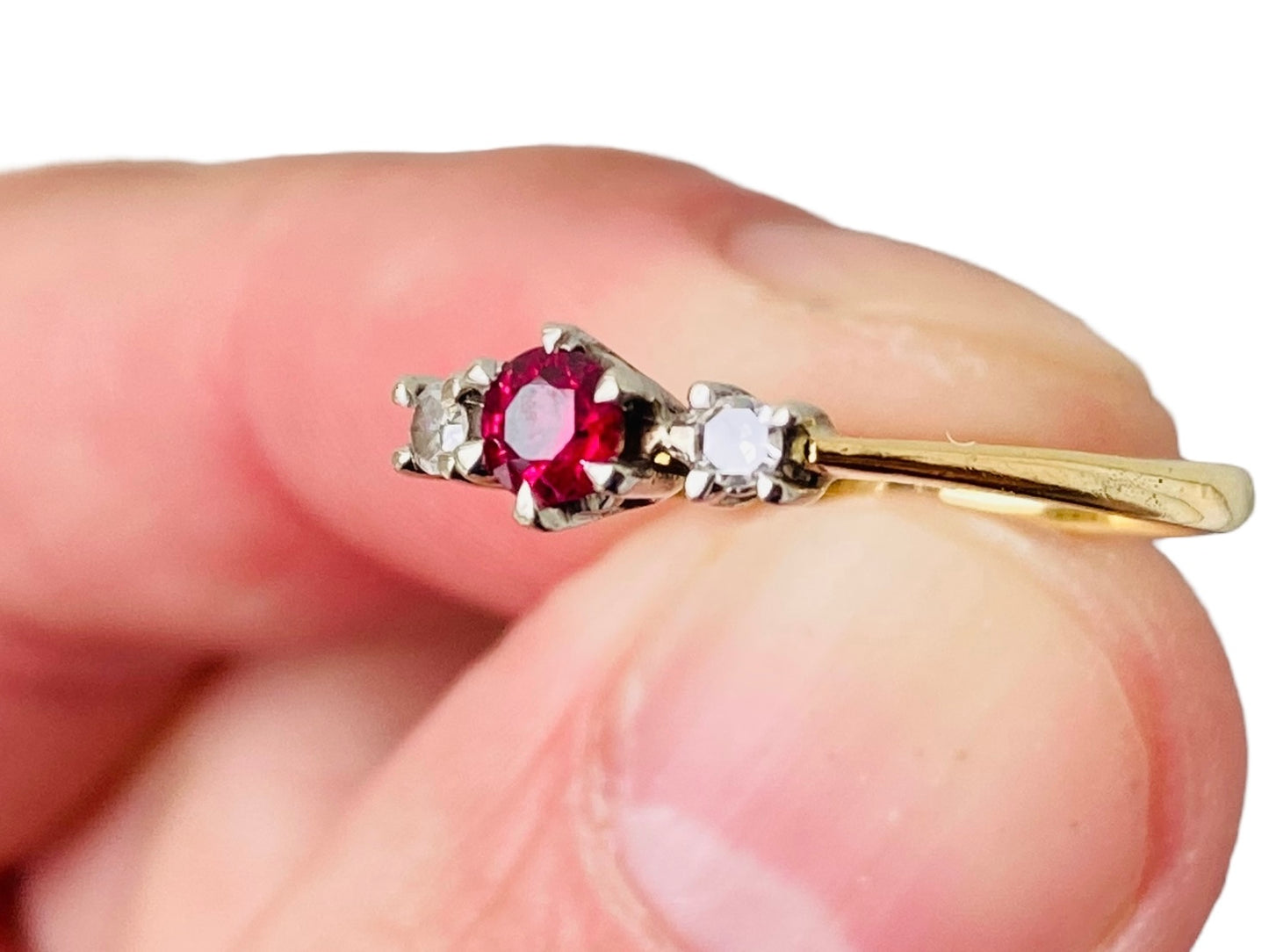 18ct Gold Ruby & Diamond Ring
