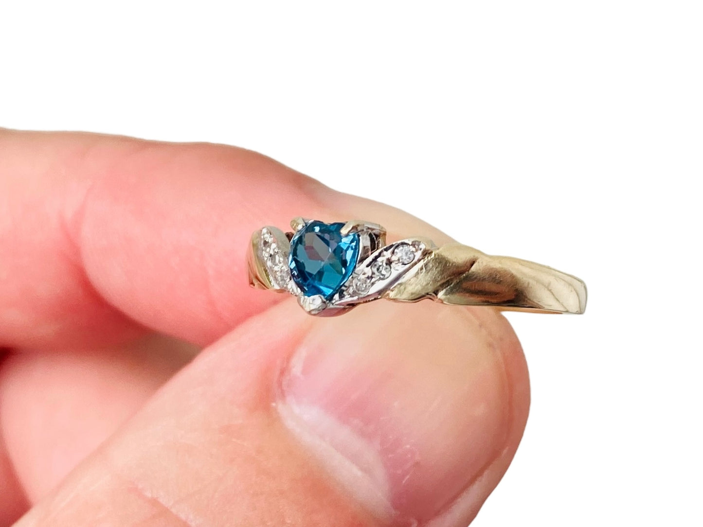Vintage 9ct Gold Heart Shaped Topaz & Diamond Ring