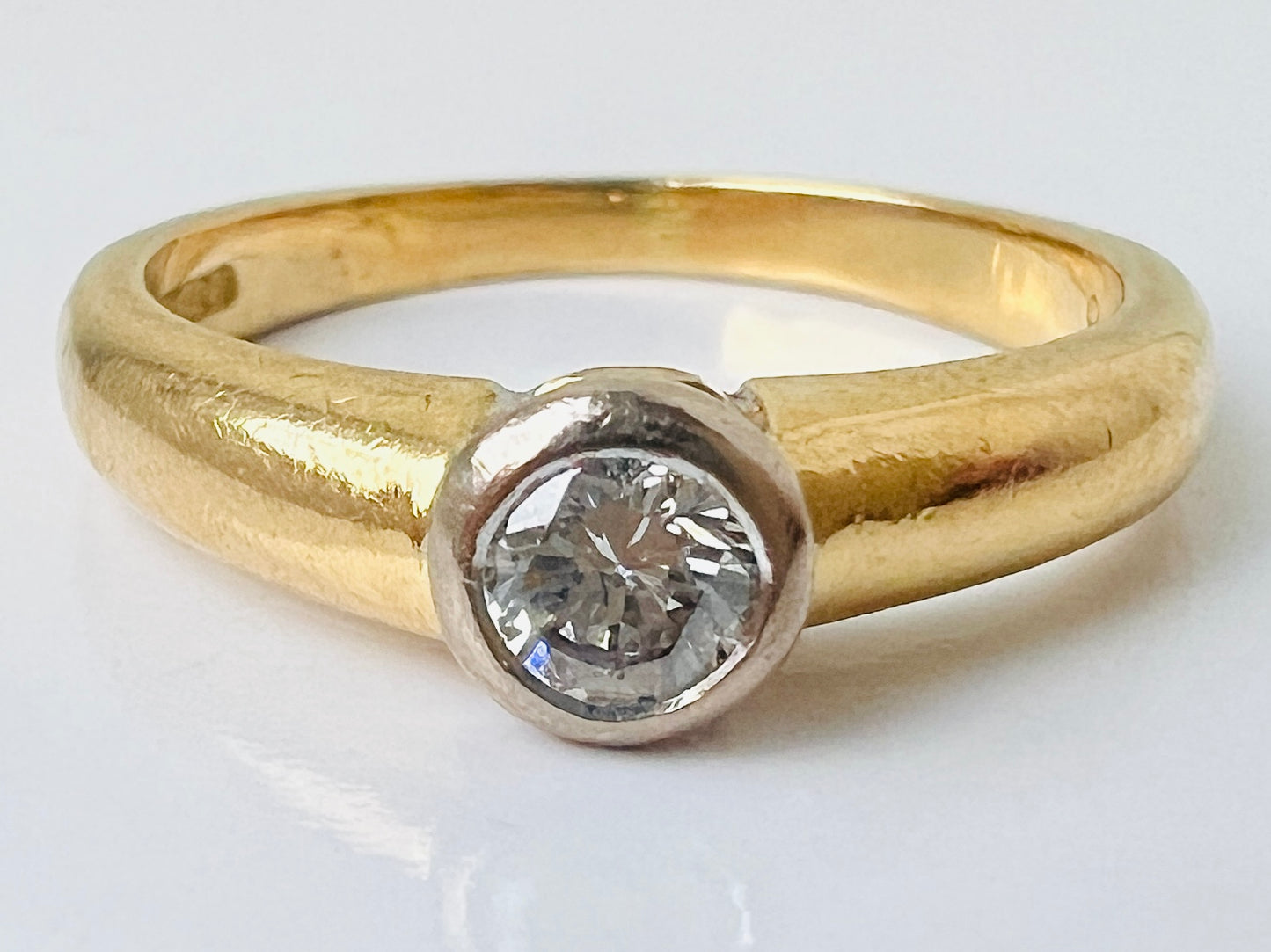 18ct Gold Diamond Solitaire Ring
