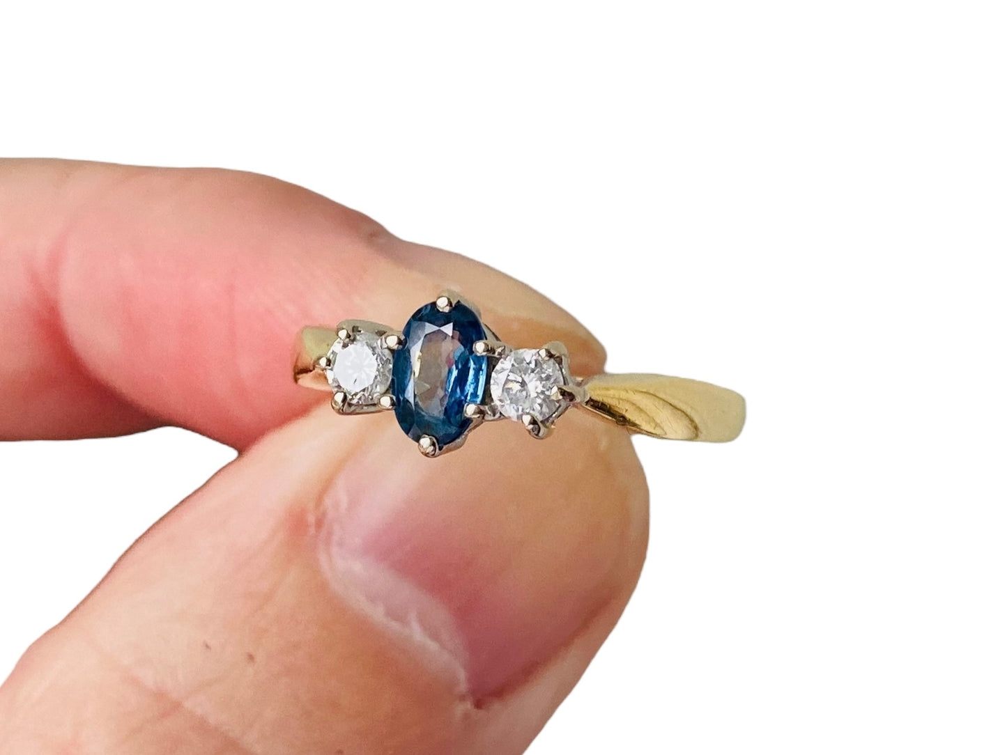 18ct Gold Sapphire & Diamond Ring