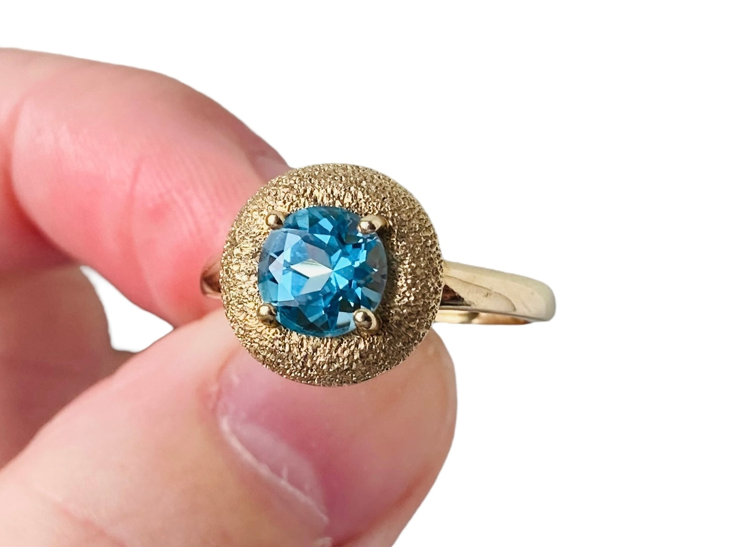 9ct Gold Topaz Ring