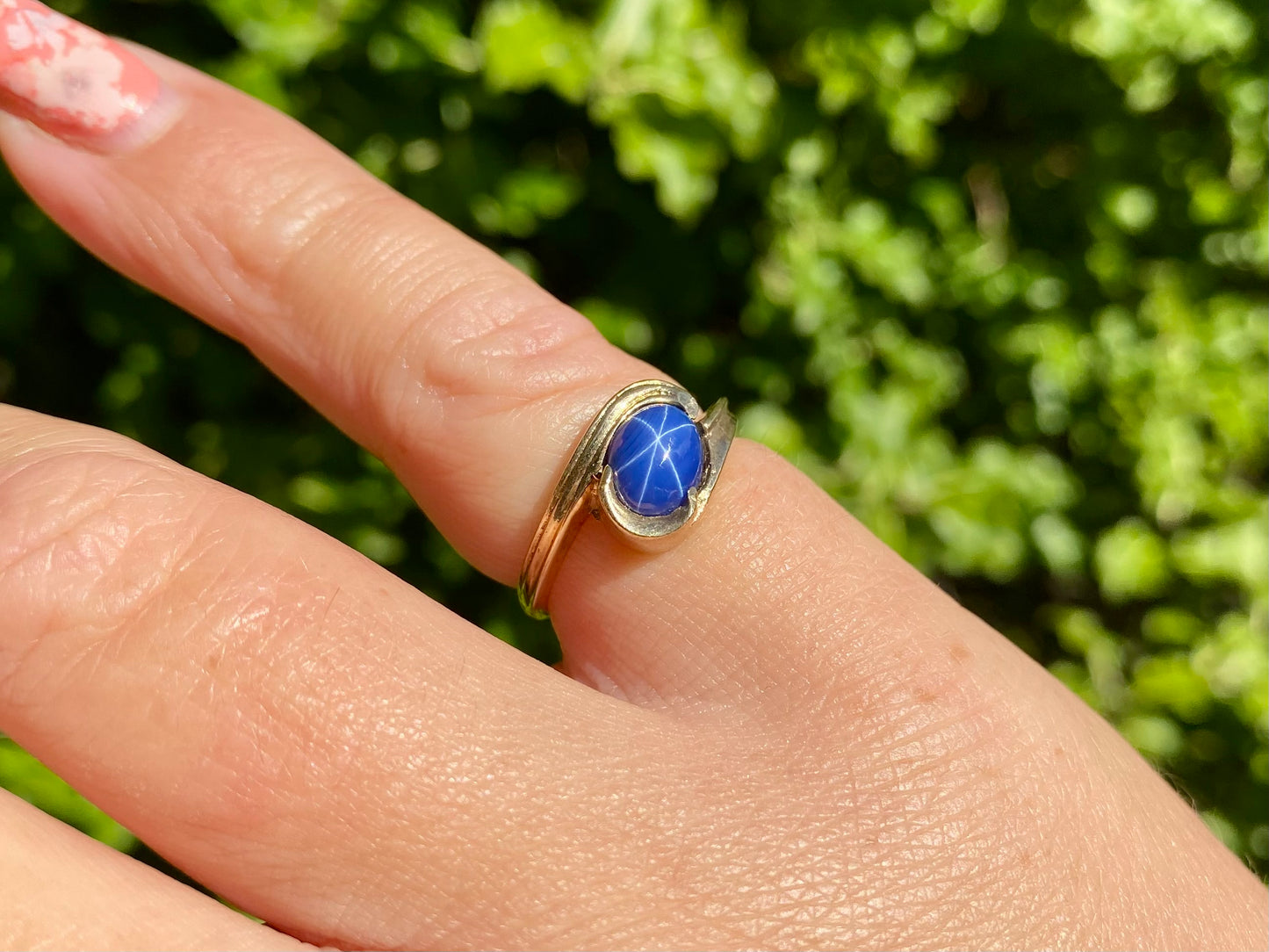 Vintage 9ct Gold Star Sapphire Ring