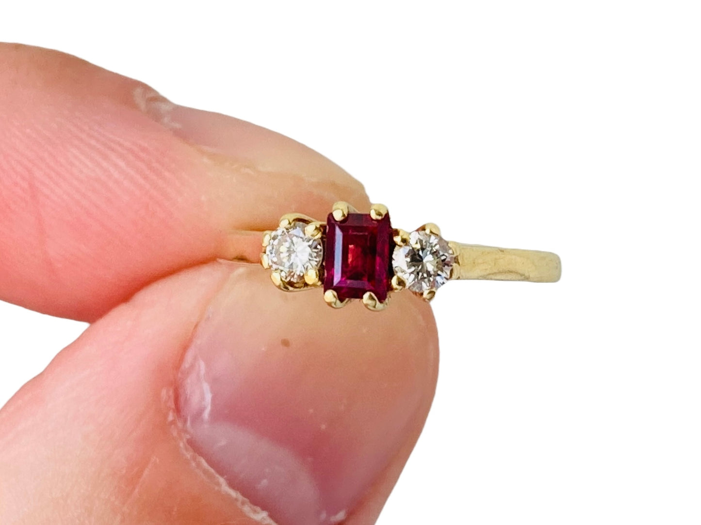 Vintage 18ct Gold Ruby & Diamond Ring