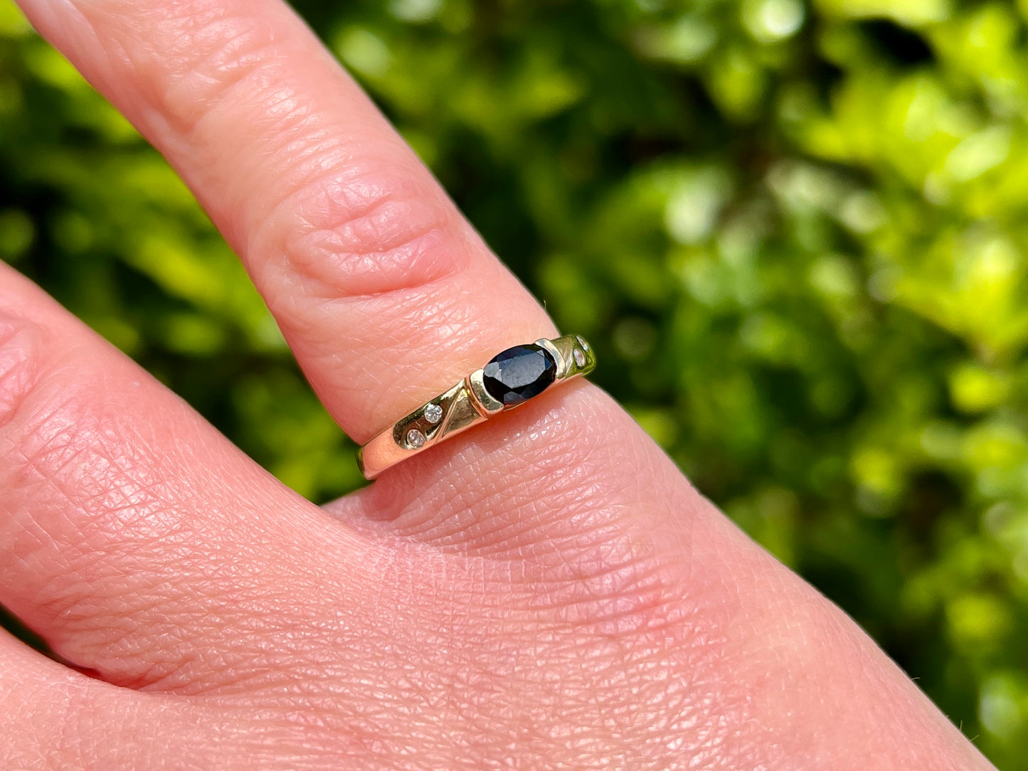 Vintage 9ct Gold Sapphire & Diamond Ring