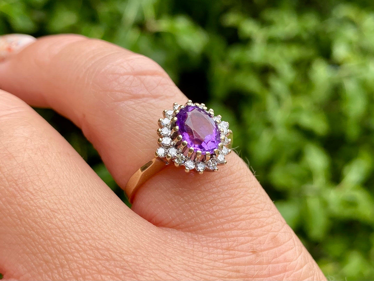 Vintage 9ct Gold Amethyst & Diamond Ring