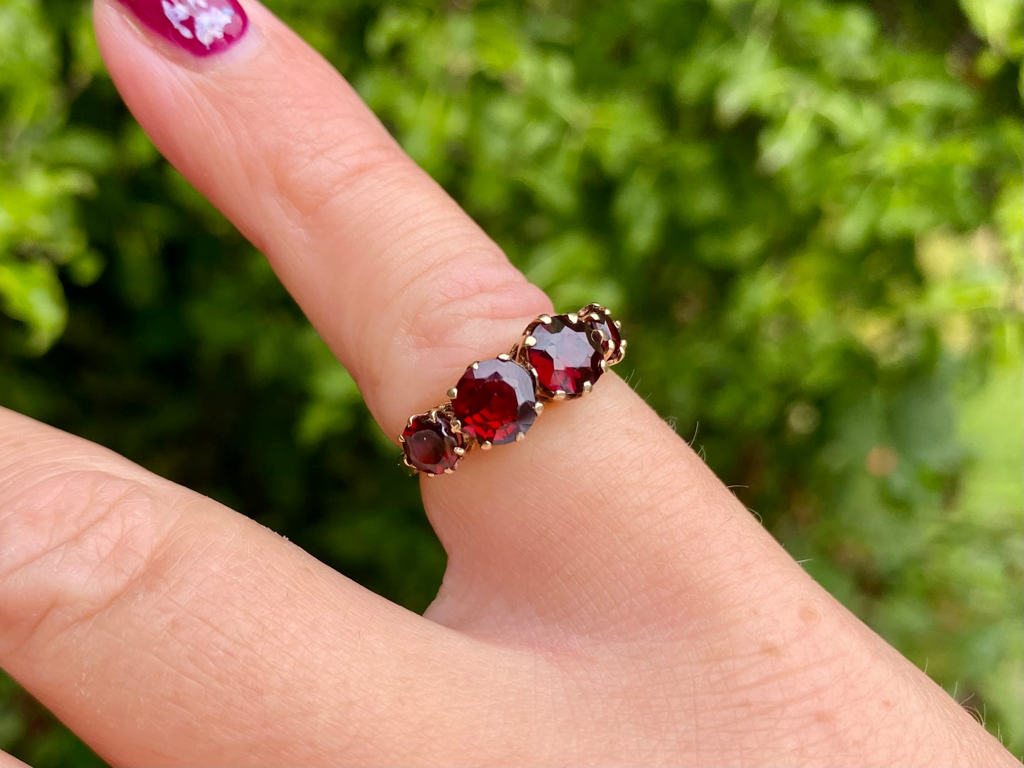 Vintage 9ct Gold Garnet Ring