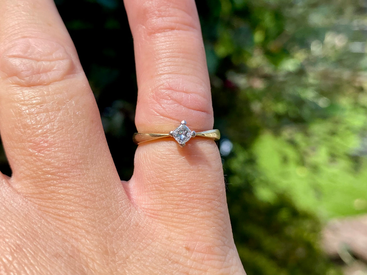 9ct Gold Clogau Diamond Ring