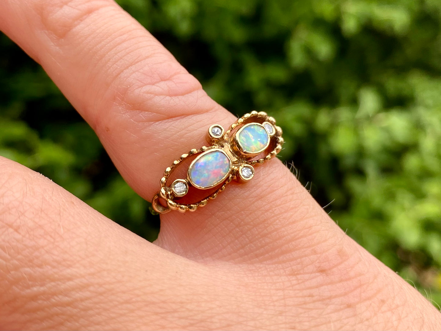 Vintage 9ct Gold Opal & Diamond Ring
