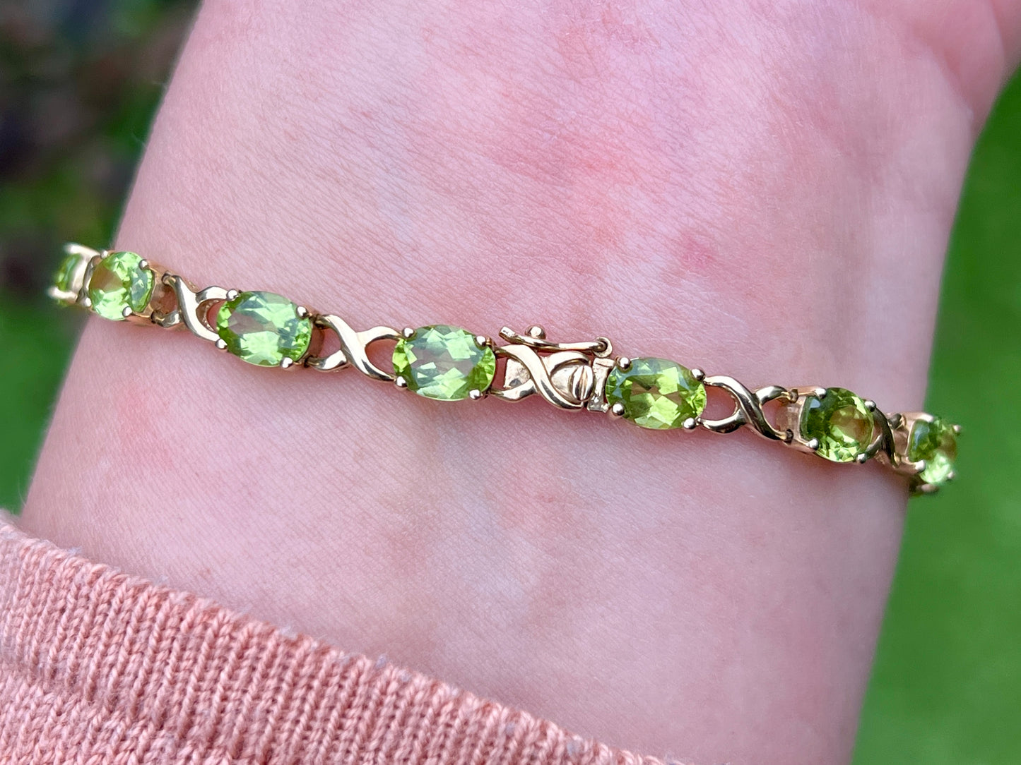 9ct Gold Peridot Bracelet
