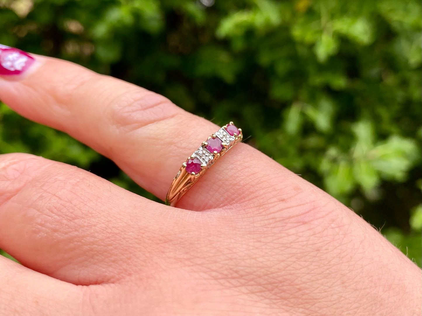 Vintage 9ct Gold Ruby & Diamond Ring