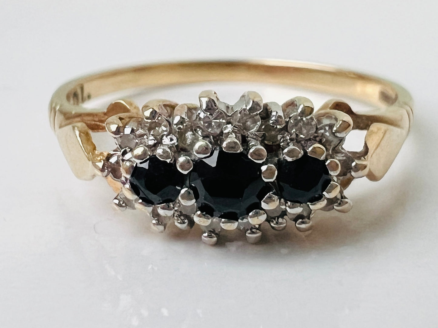9ct Gold Sapphire & Diamond Ring