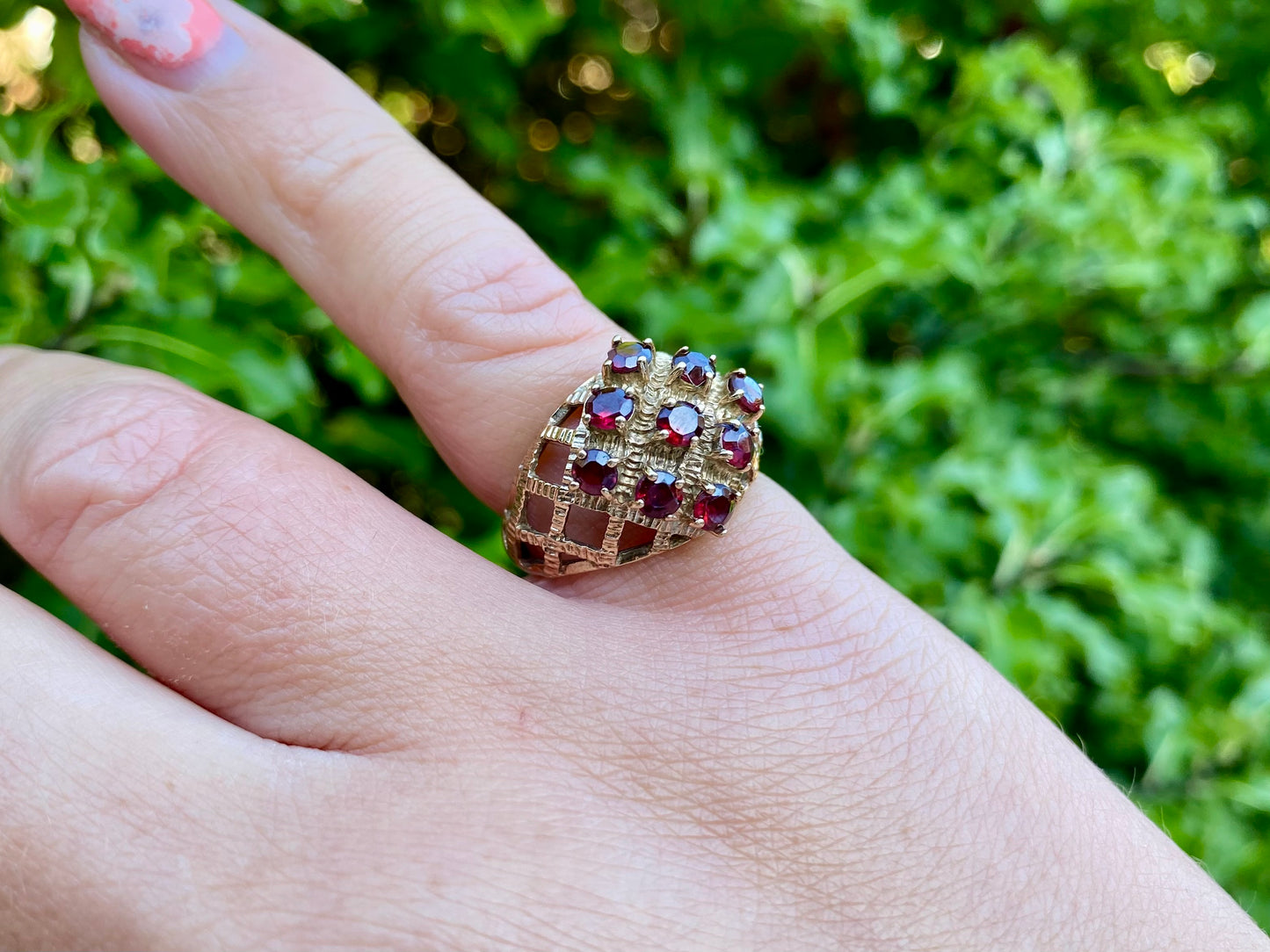 Vintage 9ct Gold Garnet Ring