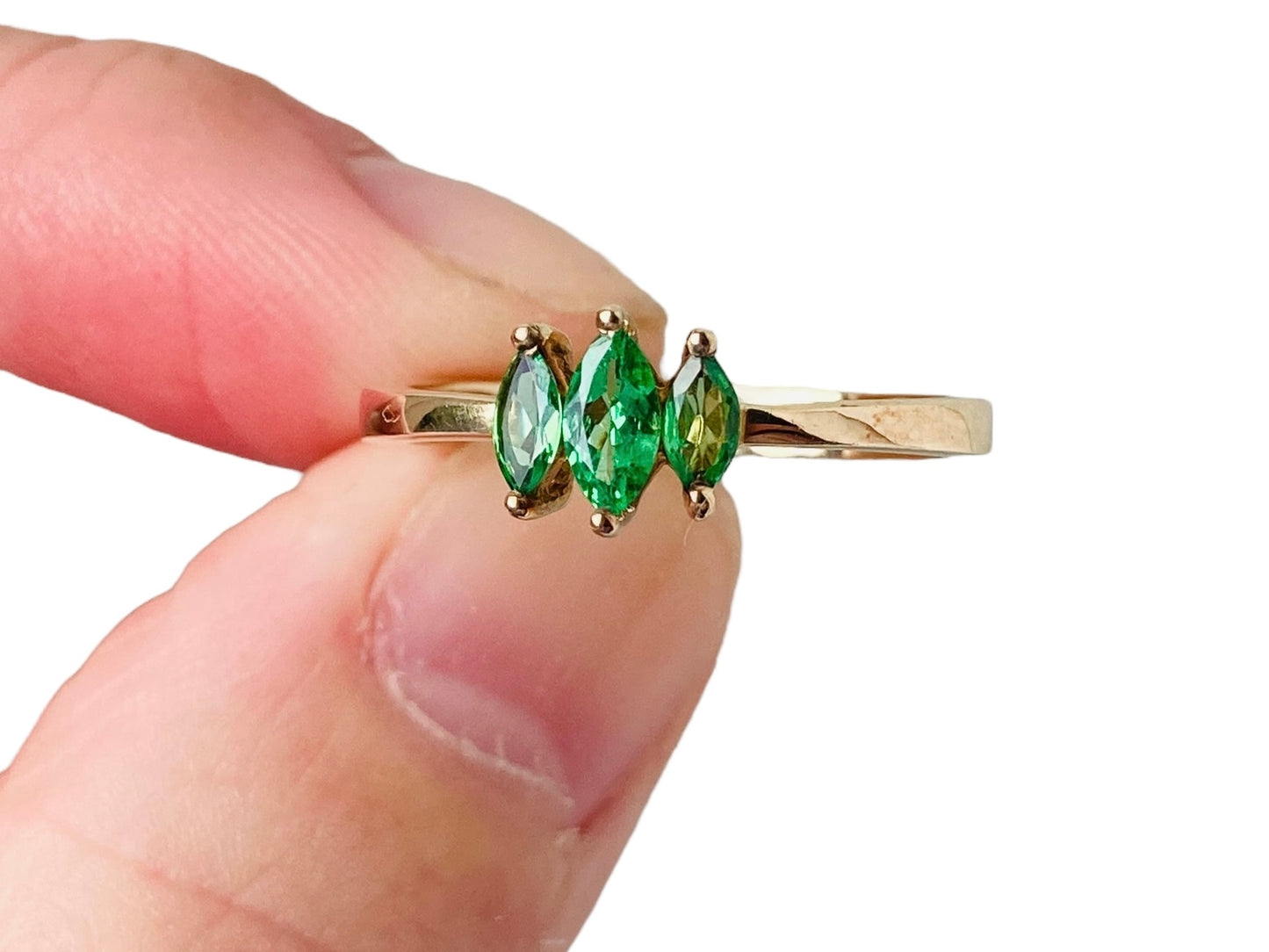 9ct Gold Tsavorite Garnet Ring