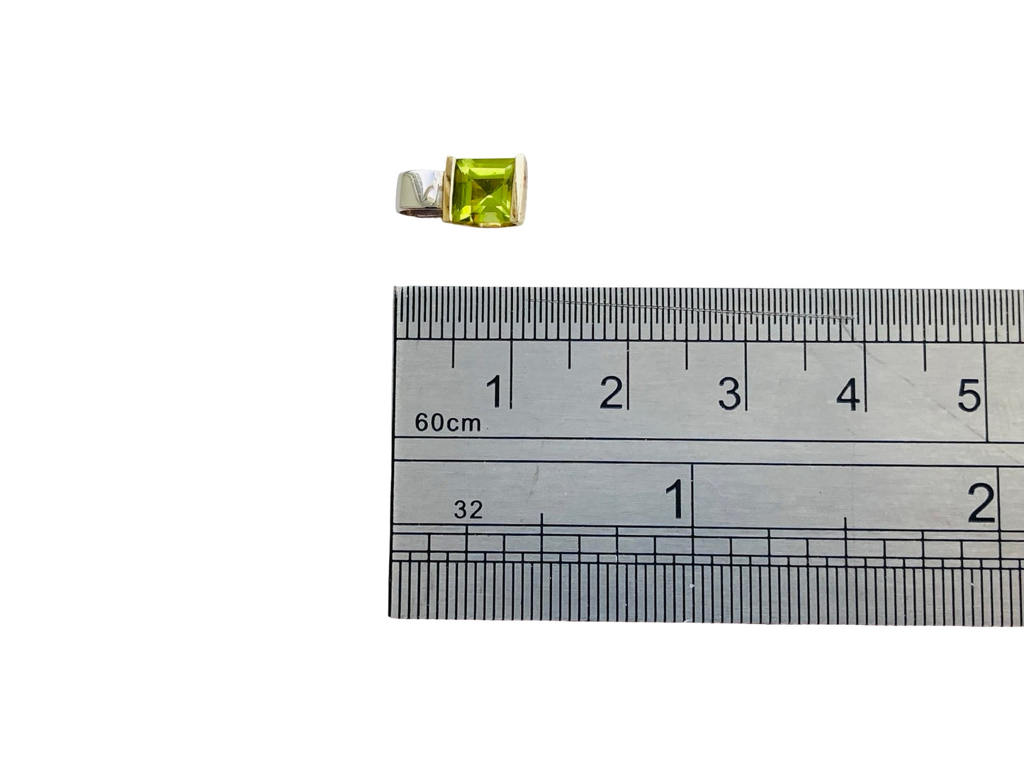 9ct Gold Peridot Pendant