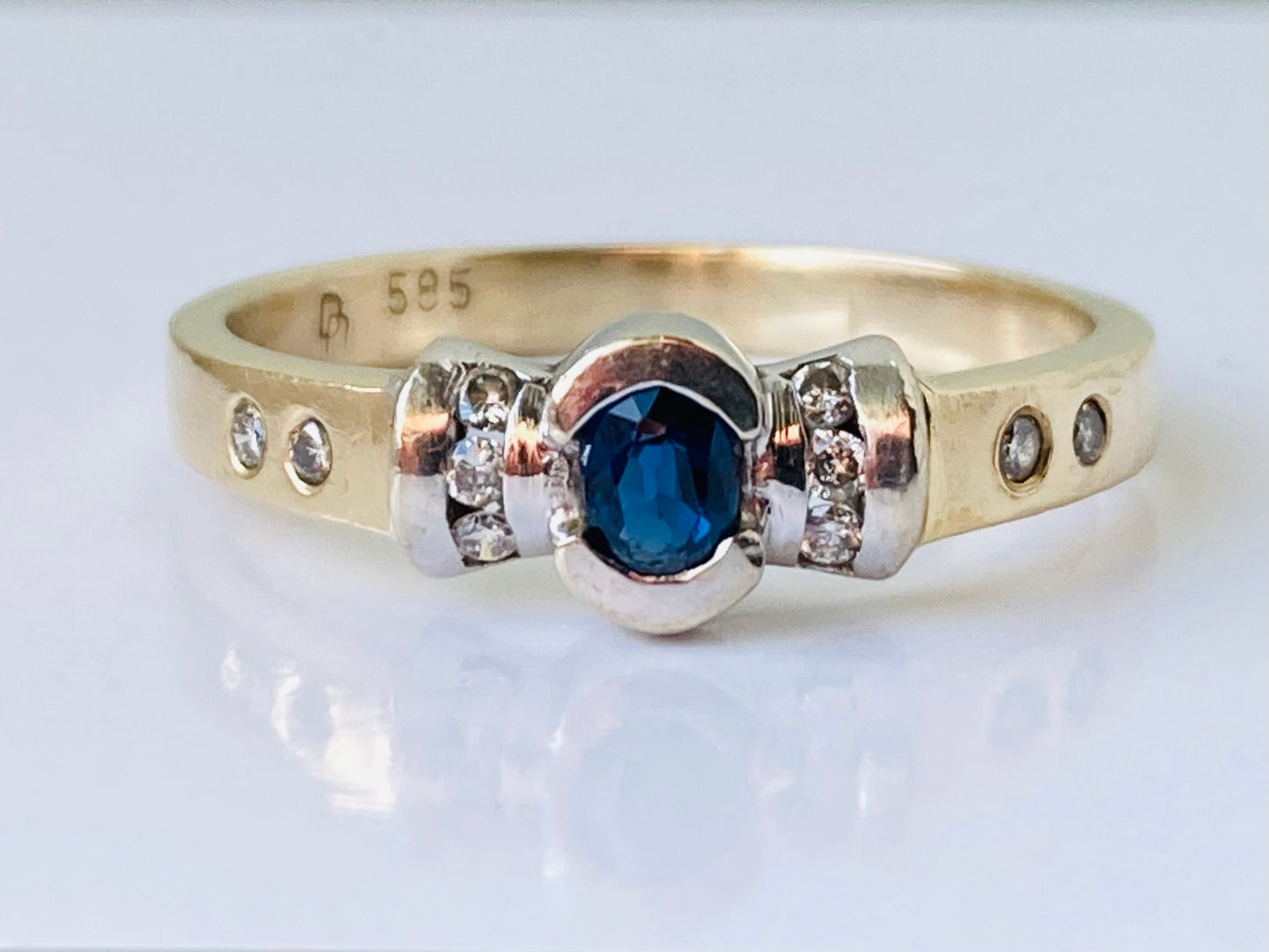 14ct Gold Sapphire & Diamond Ring