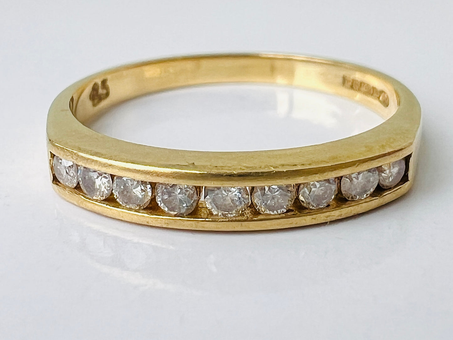 18ct Gold Nine-Stone Diamond Ring