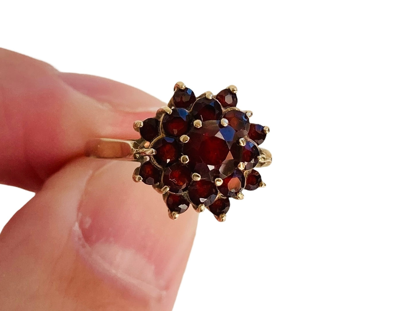 Vintage 9ct Gold Garnet Ring