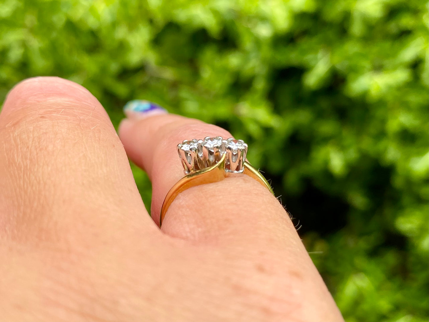 Vintage 18ct Gold Three-Stone Diamond Ring