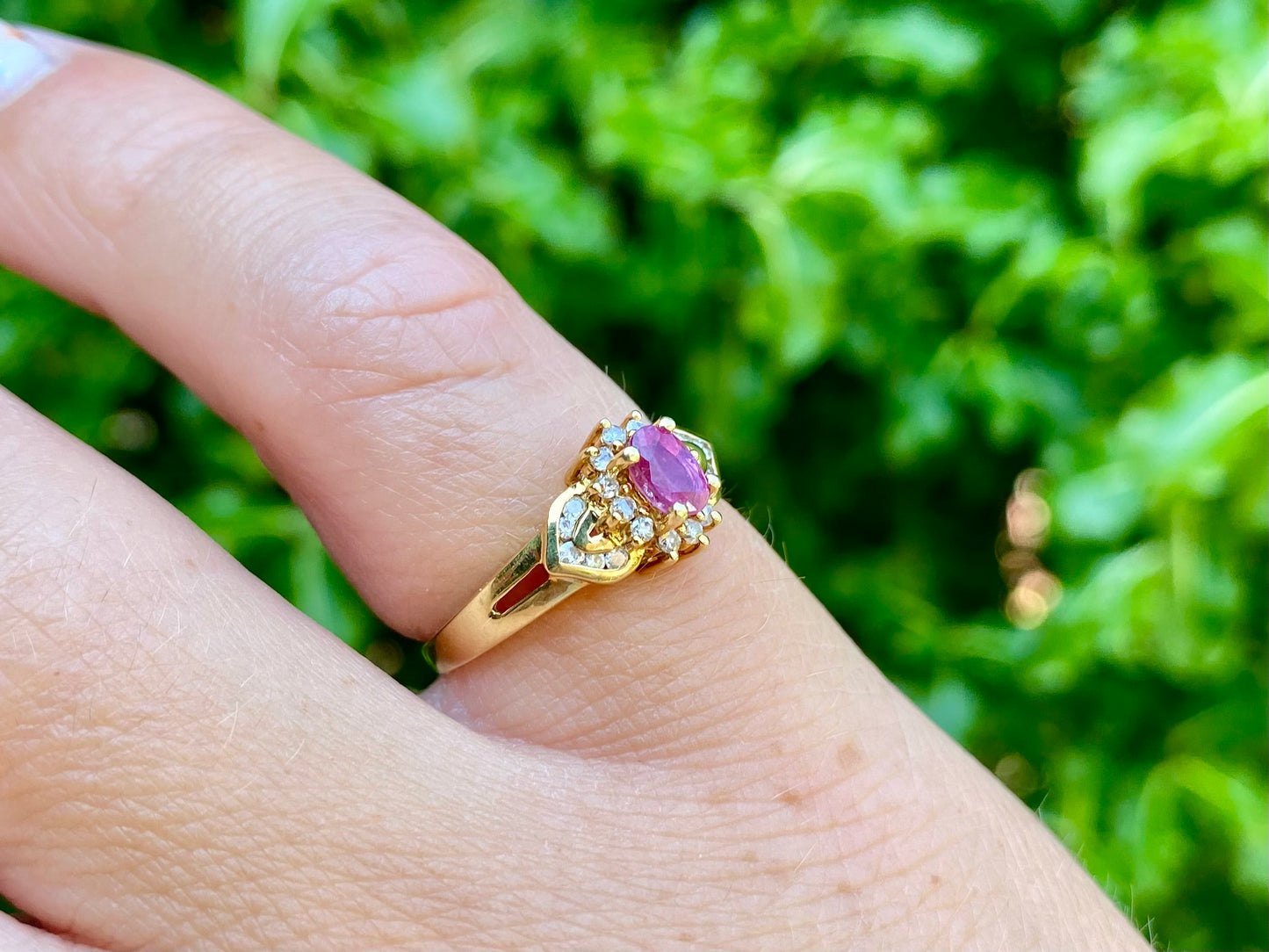 Vintage 18ct Gold Ruby & Diamond Ring