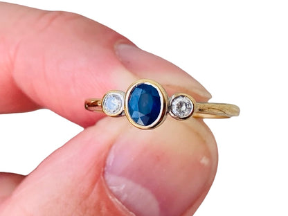 9ct Gold Sapphire & Diamond Ring